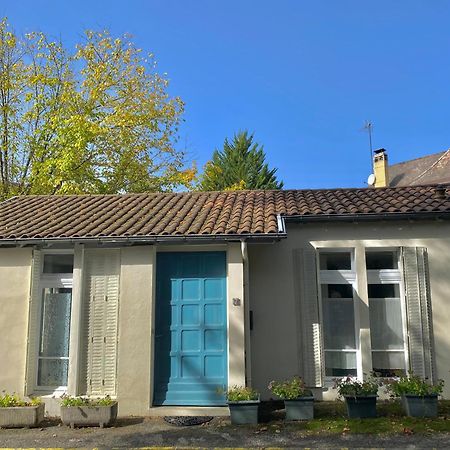 Agreable Petit Gite Avec Piscine Et Jardinet Salies-de-Béarn Εξωτερικό φωτογραφία