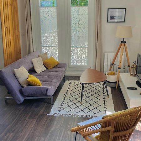 Agreable Petit Gite Avec Piscine Et Jardinet Salies-de-Béarn Εξωτερικό φωτογραφία