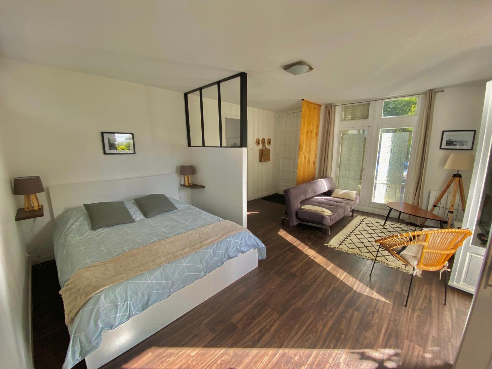 Agreable Petit Gite Avec Piscine Et Jardinet Salies-de-Béarn Εξωτερικό φωτογραφία
